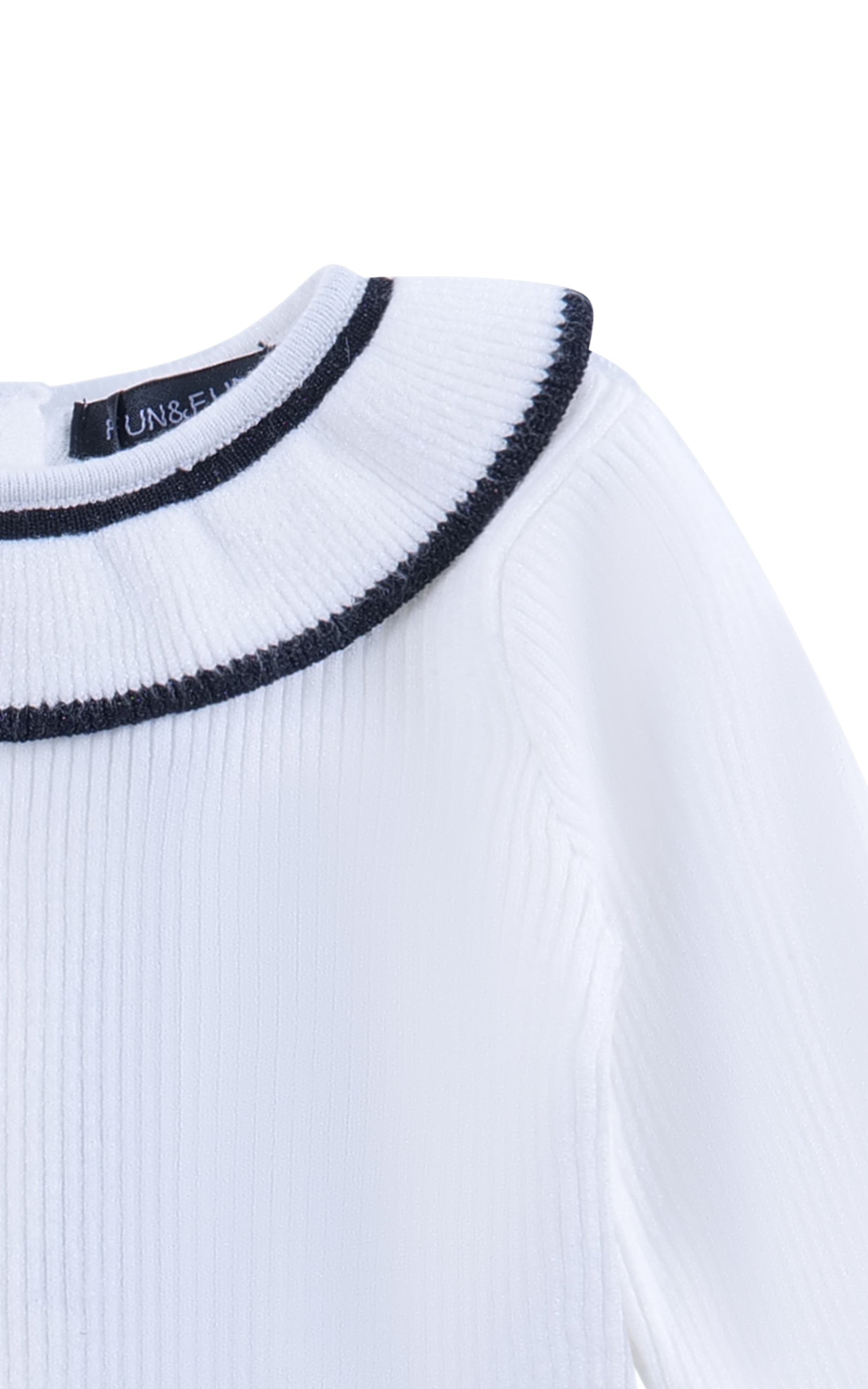 FNSW01975.WHITEBLACK.3.jpg