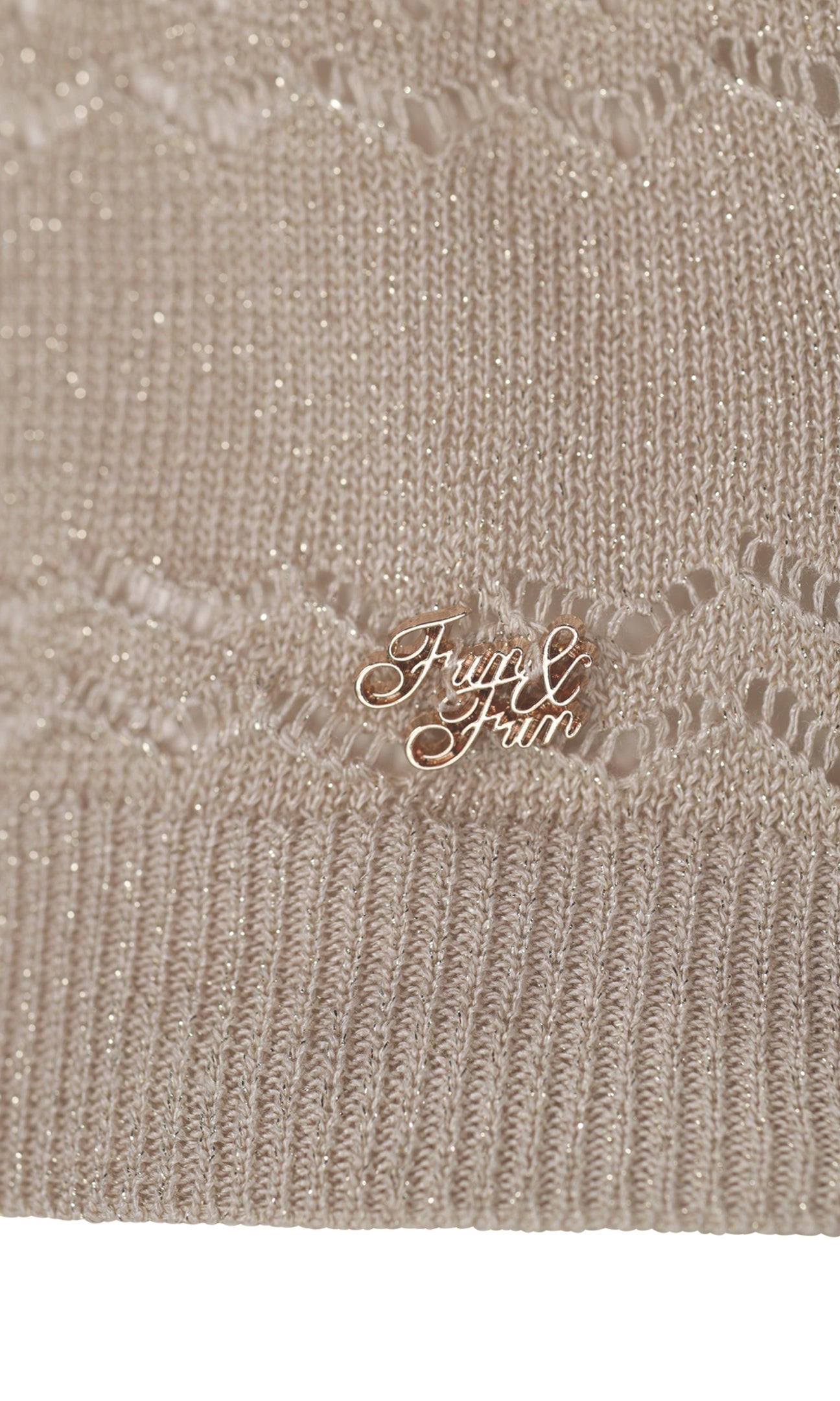 FCJTP02880.GOLD.03.jpg