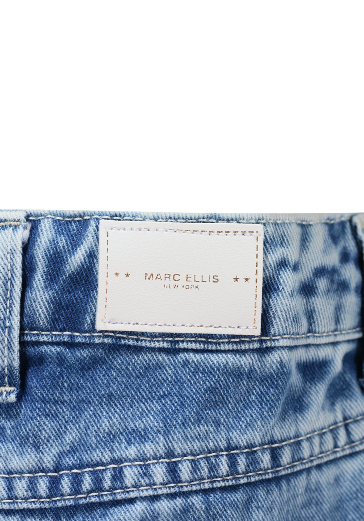 JMJSO03312.LIGHTDENIM.03.jpg