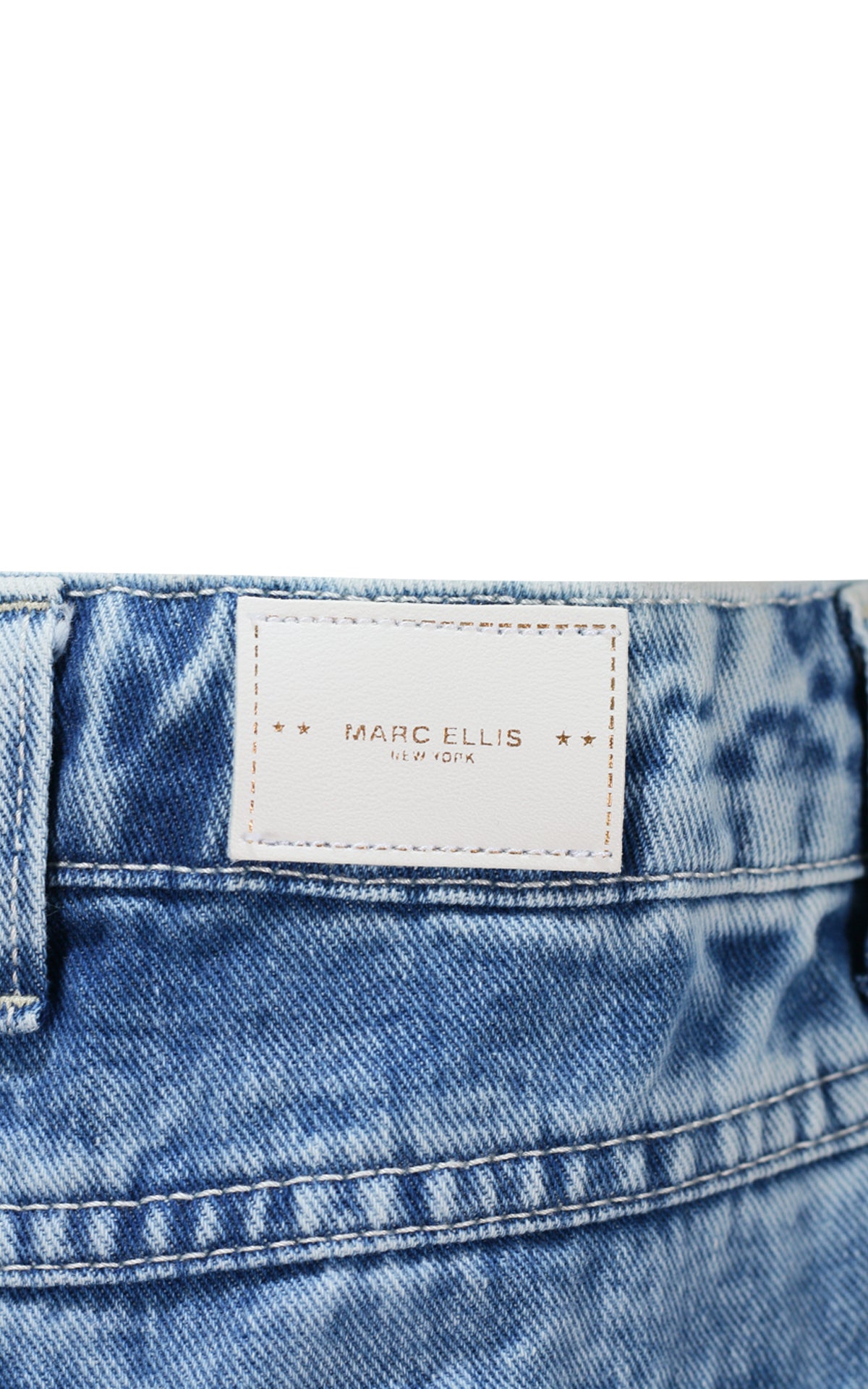JMJSO03312.LIGHTDENIM.03.jpg