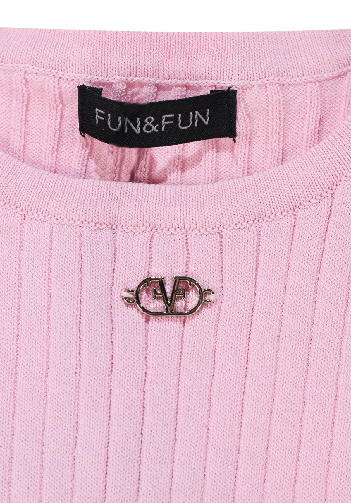 FBTP02899.PINK.03.jpg