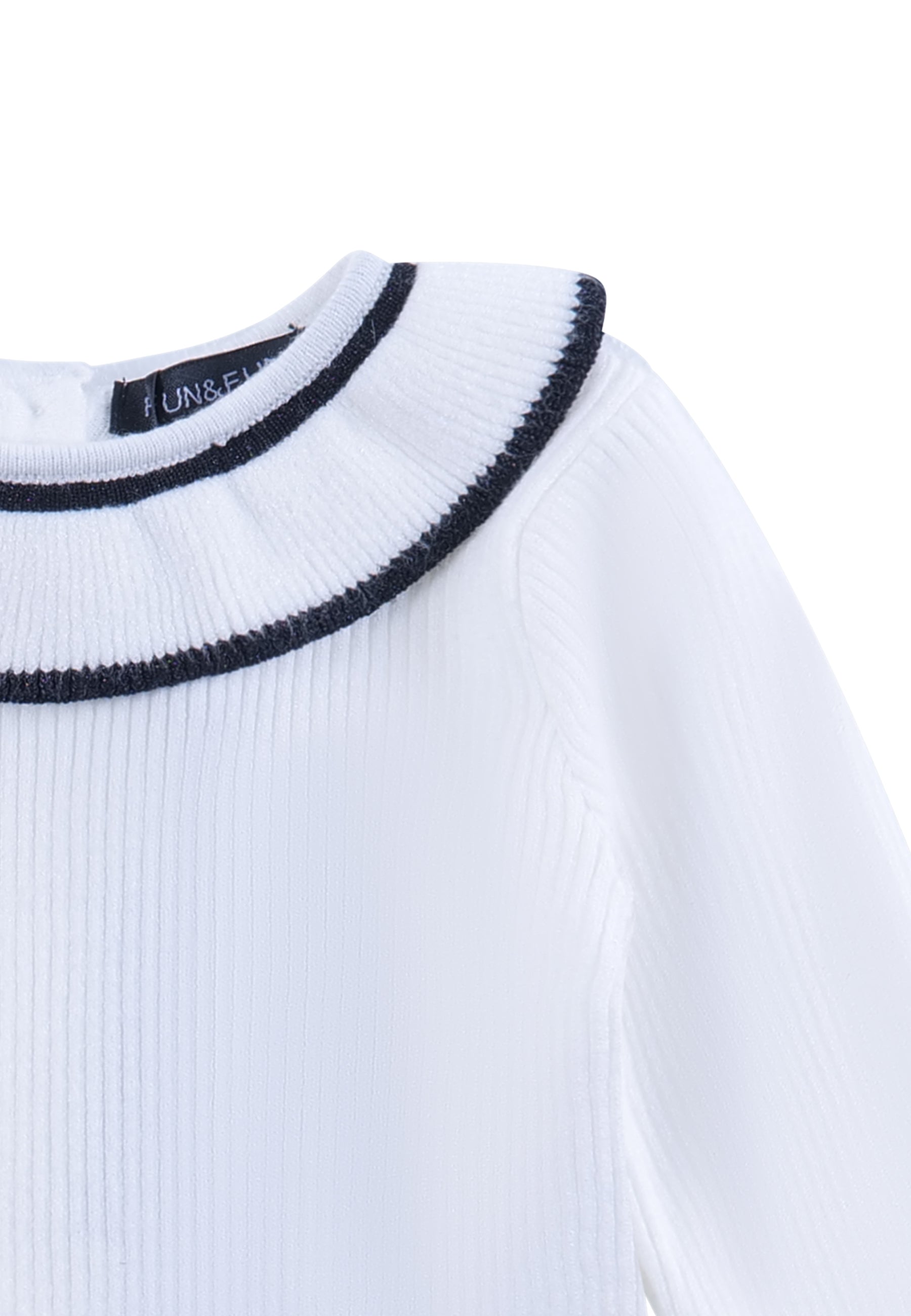 FNSW01975.WHITEBLACK.3.jpg