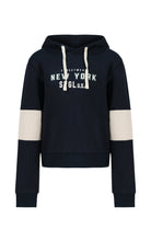 SVJST02269.BLUWHITE.01.jpg