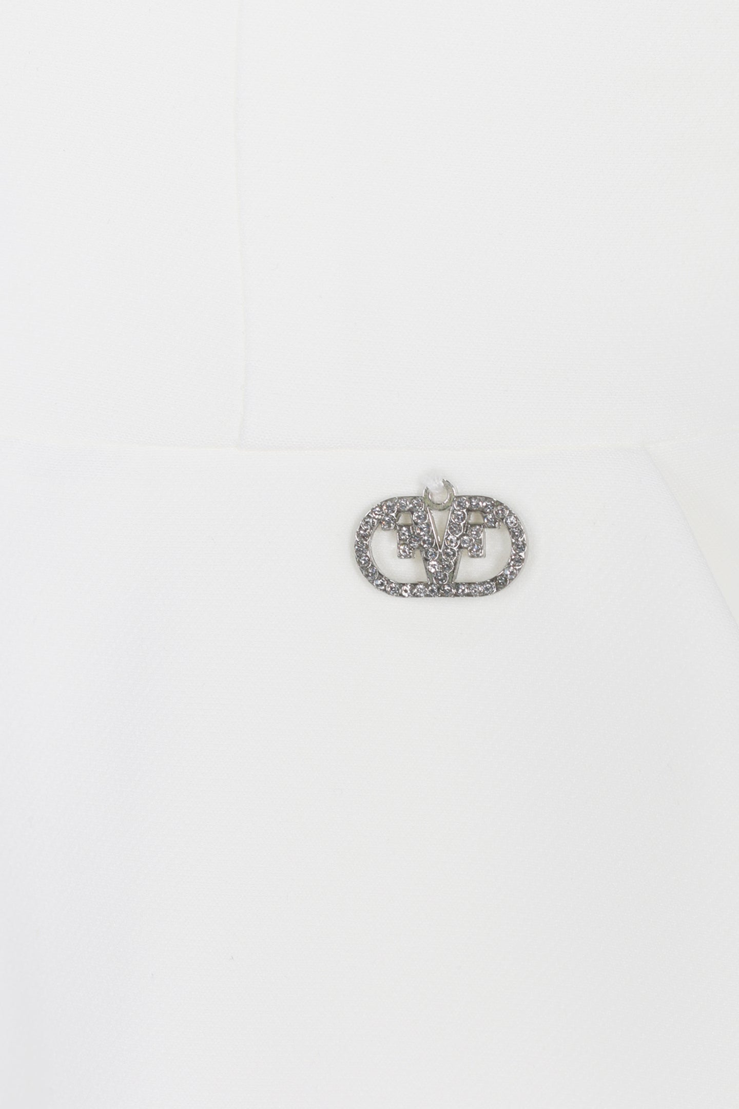 FNCBJP02835.WHITE.03.jpg
